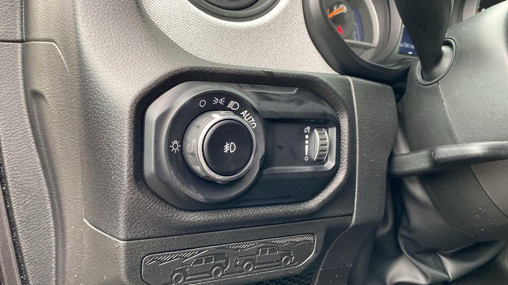 new 2025 Jeep Wrangler car, priced at $40,692