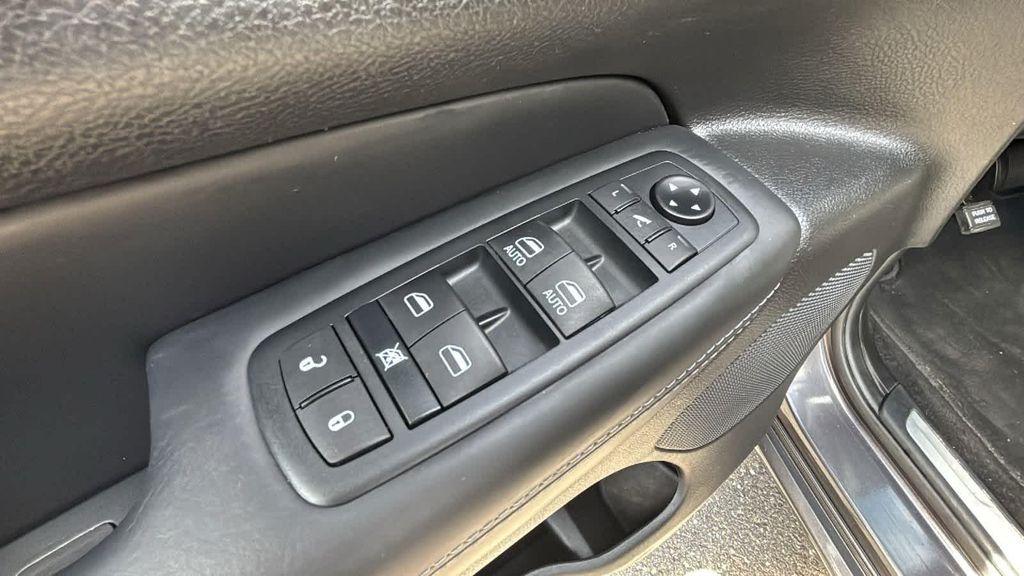 used 2020 Jeep Grand Cherokee car, priced at $23,639