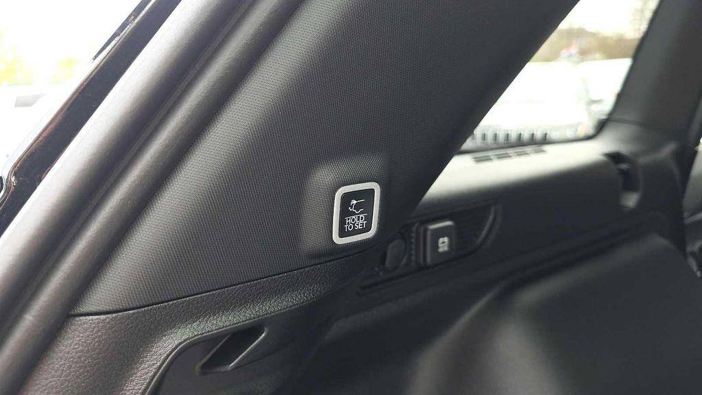 new 2025 Jeep Grand Cherokee car, priced at $41,302