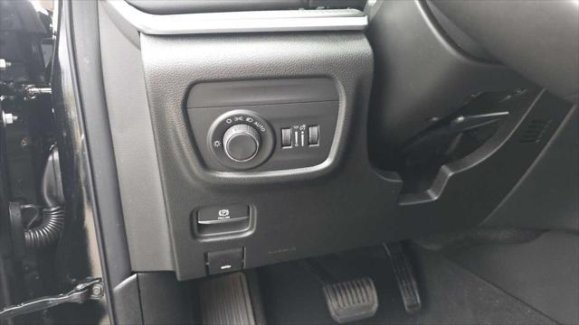 new 2025 Jeep Grand Cherokee car, priced at $41,177