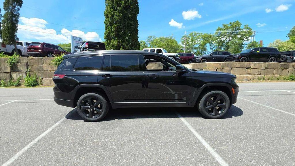 new 2025 Jeep Grand Cherokee L car, priced at $48,273