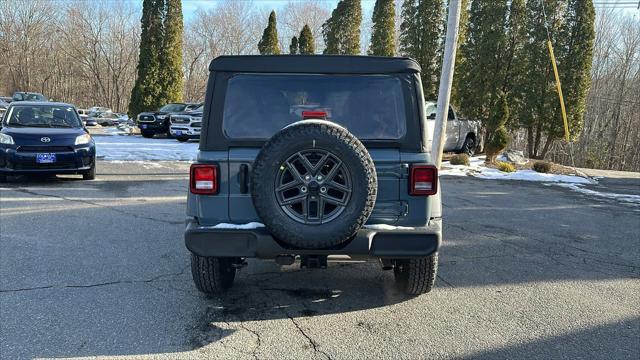 new 2025 Jeep Wrangler car, priced at $46,071