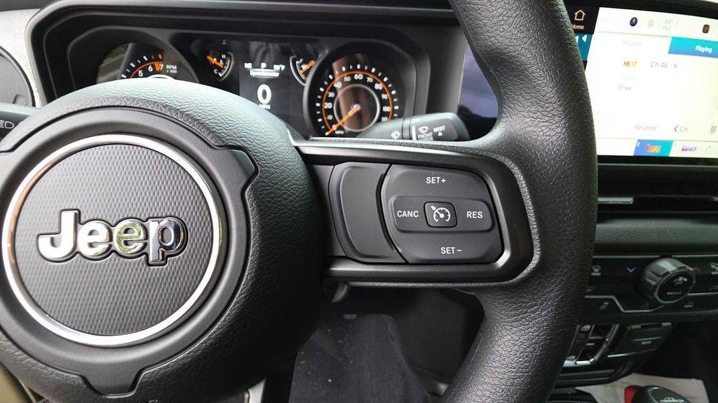 new 2025 Jeep Gladiator car, priced at $42,252