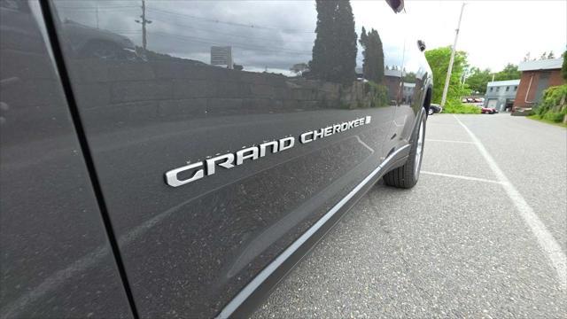 new 2025 Jeep Grand Cherokee car, priced at $45,165