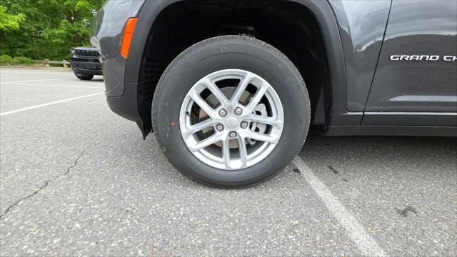 new 2025 Jeep Grand Cherokee car, priced at $45,165