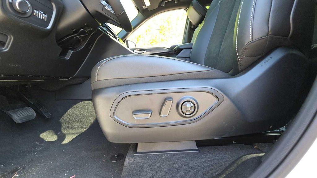 new 2025 Jeep Grand Cherokee L car, priced at $48,413