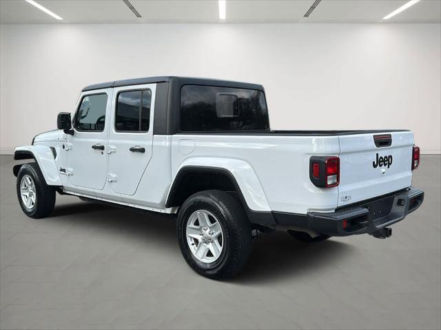 used 2022 Jeep Gladiator car, priced at $31,558