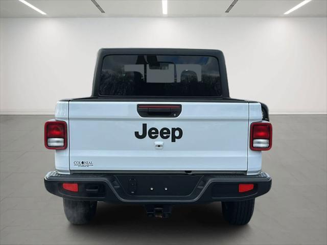 used 2022 Jeep Gladiator car, priced at $31,558