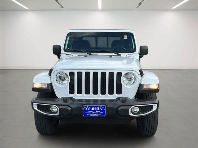 used 2022 Jeep Gladiator car, priced at $31,558