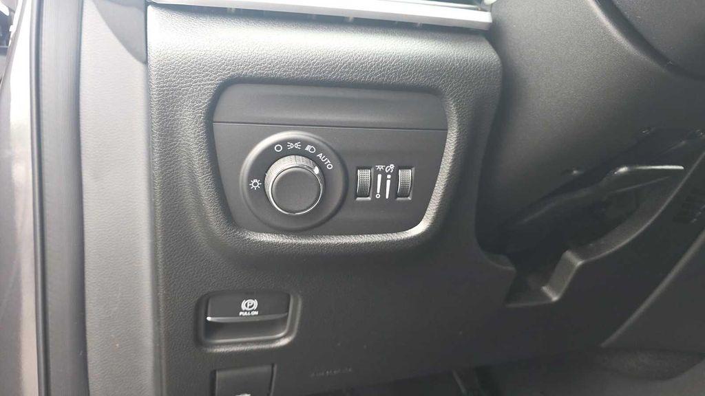 new 2025 Jeep Grand Cherokee L car, priced at $45,710