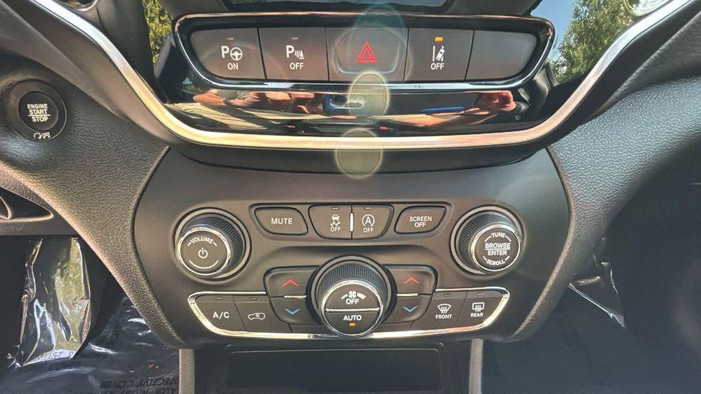 used 2021 Jeep Cherokee car, priced at $25,677