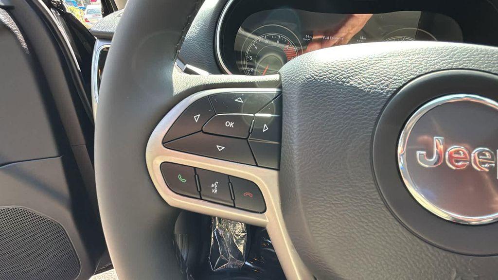used 2021 Jeep Cherokee car, priced at $25,677