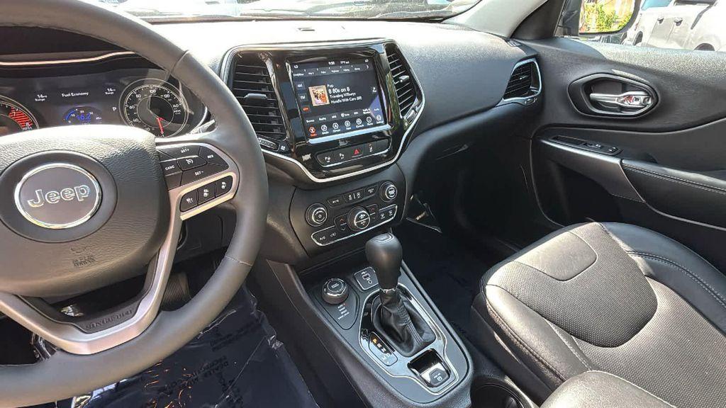 used 2021 Jeep Cherokee car, priced at $25,677