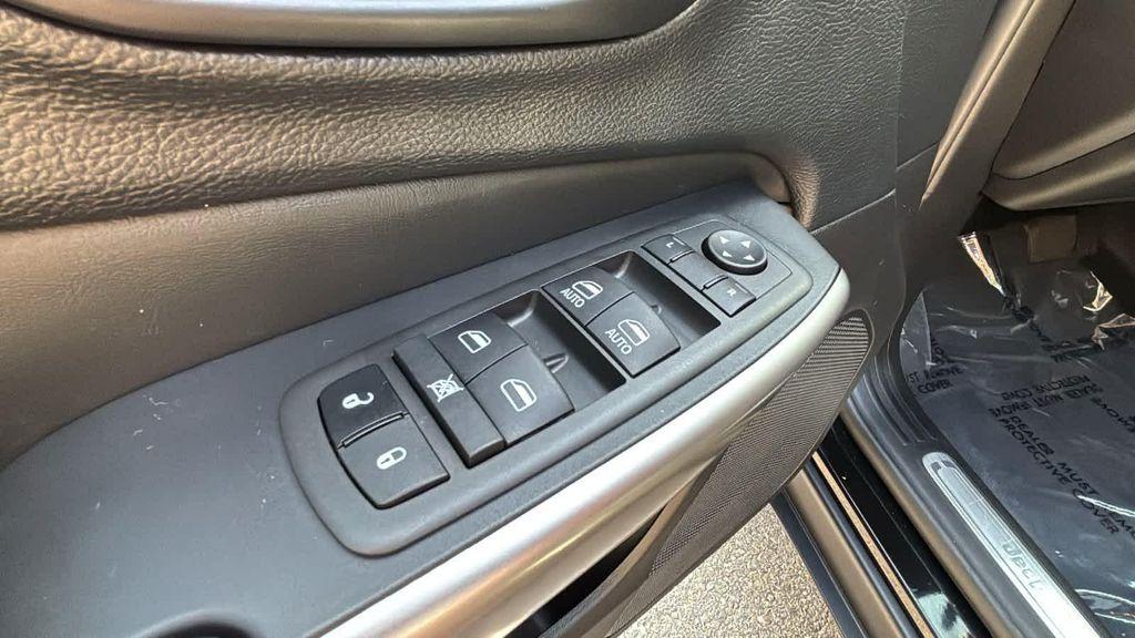 used 2021 Jeep Cherokee car, priced at $25,677