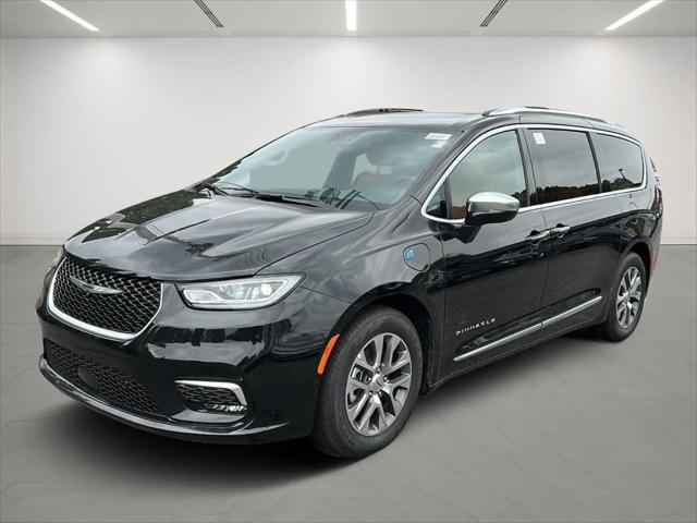 new 2023 Chrysler Pacifica car, priced at $52,498