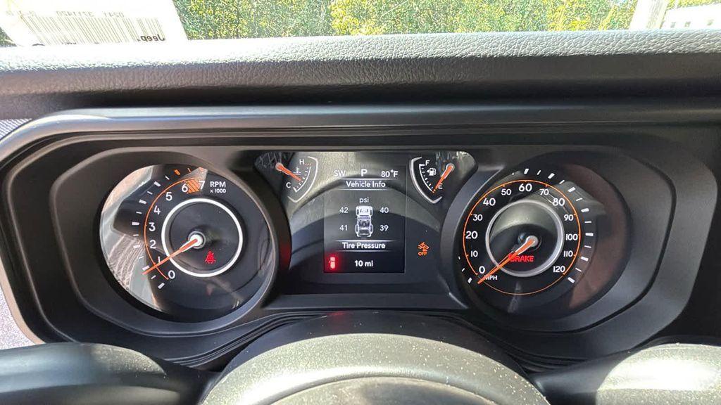 new 2025 Jeep Wrangler car, priced at $41,930
