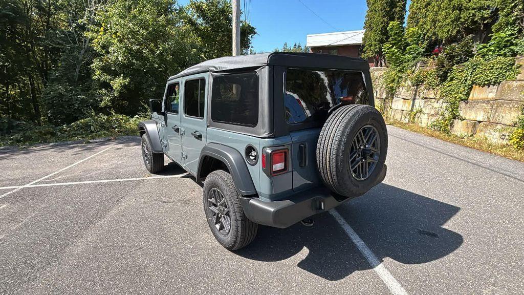 new 2025 Jeep Wrangler car, priced at $41,930