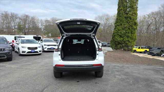 new 2025 Jeep Grand Cherokee car, priced at $49,722