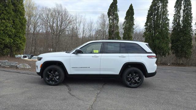 new 2025 Jeep Grand Cherokee car, priced at $49,722