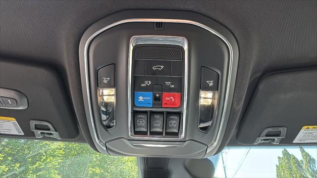 new 2025 Jeep Grand Cherokee car, priced at $51,385