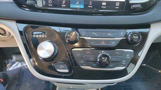 used 2023 Chrysler Pacifica car, priced at $25,574