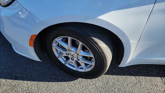 used 2023 Chrysler Pacifica car, priced at $25,574