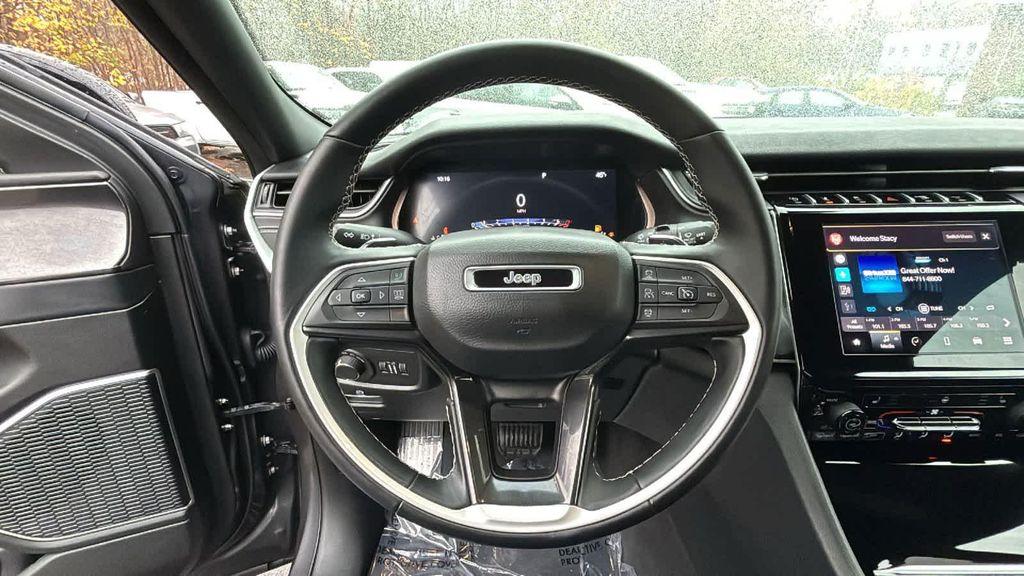 used 2022 Jeep Grand Cherokee car, priced at $32,277