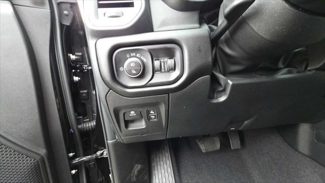 new 2025 Ram 1500 car, priced at $58,395