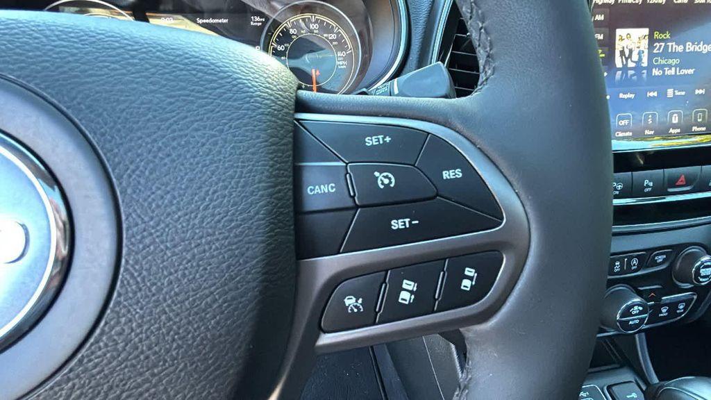 used 2022 Jeep Cherokee car, priced at $27,977