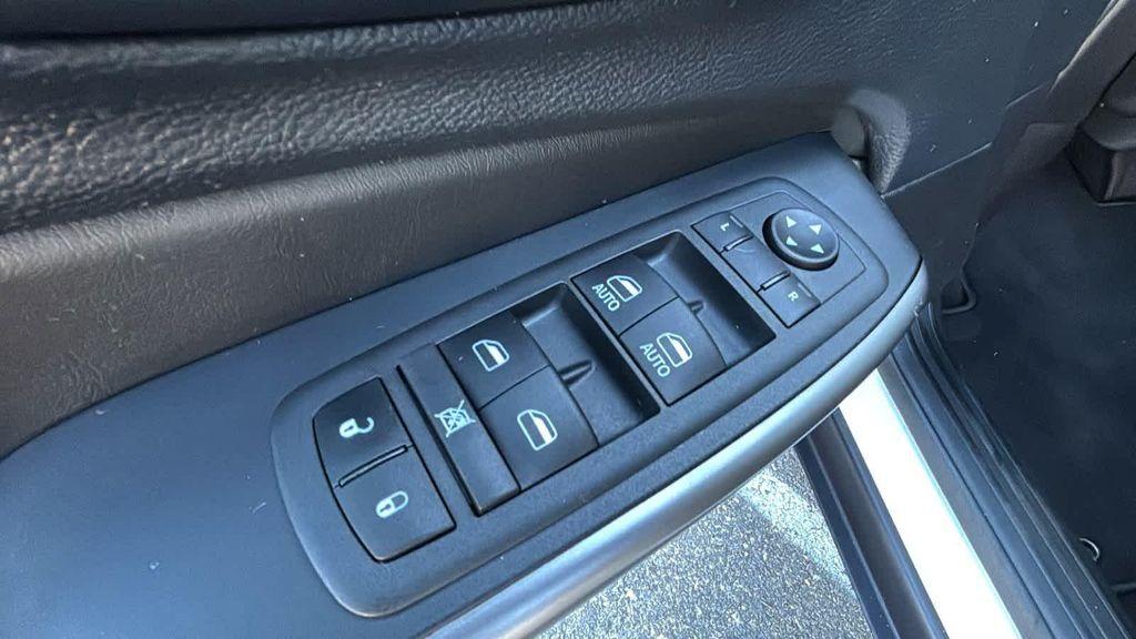 used 2022 Jeep Cherokee car, priced at $27,977