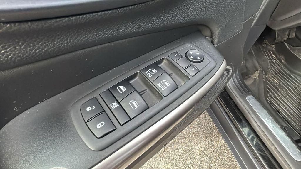 used 2019 Jeep Cherokee car, priced at $16,977