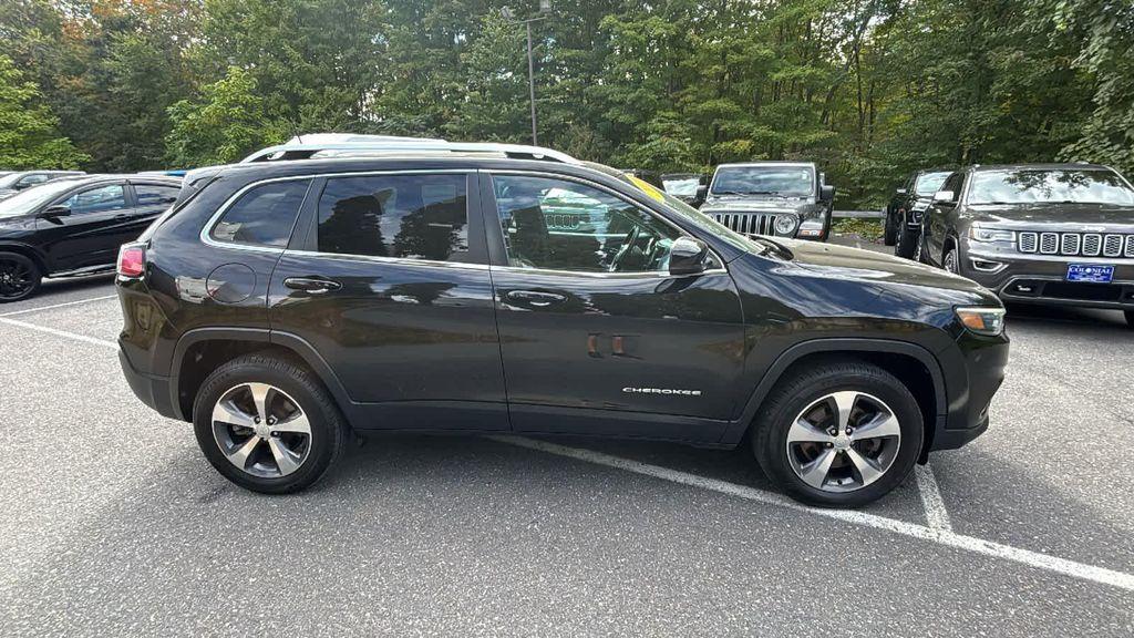 used 2019 Jeep Cherokee car, priced at $16,977