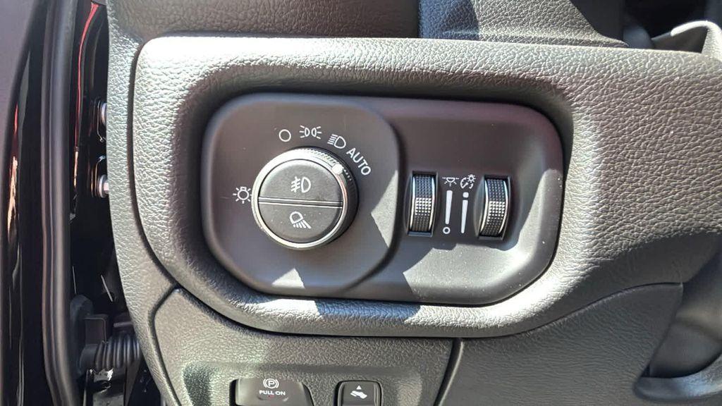 new 2025 Ram 1500 car, priced at $55,690
