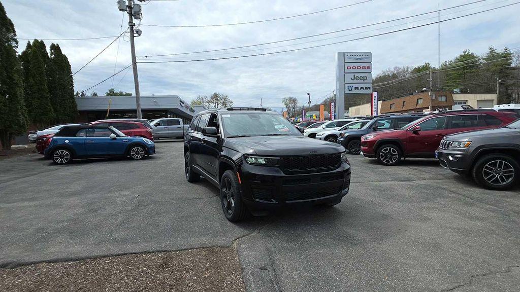 new 2025 Jeep Grand Cherokee L car, priced at $48,648