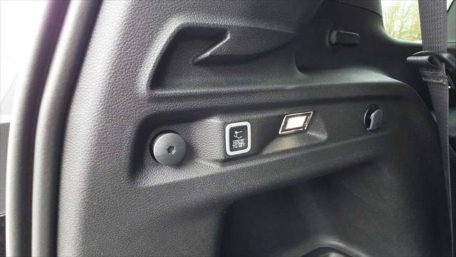 new 2025 Jeep Grand Cherokee L car, priced at $51,125