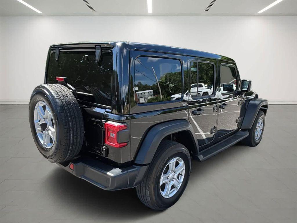 used 2022 Jeep Wrangler Unlimited car, priced at $33,727