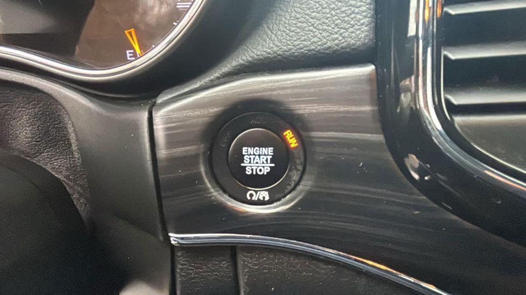 used 2022 Jeep Grand Cherokee car, priced at $29,977