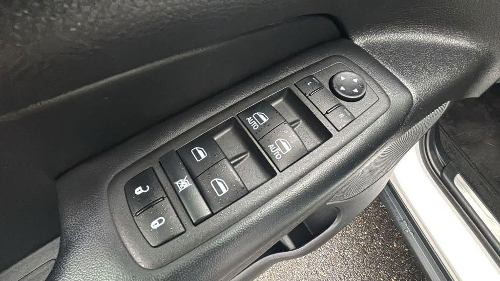 used 2022 Jeep Grand Cherokee car, priced at $29,977