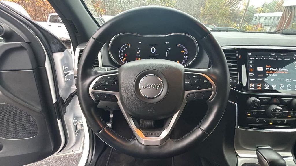 used 2022 Jeep Grand Cherokee car, priced at $29,977