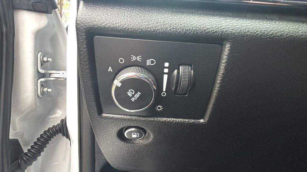 used 2022 Jeep Grand Cherokee car, priced at $29,977