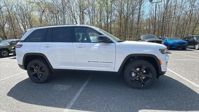 new 2025 Jeep Grand Cherokee car, priced at $48,818