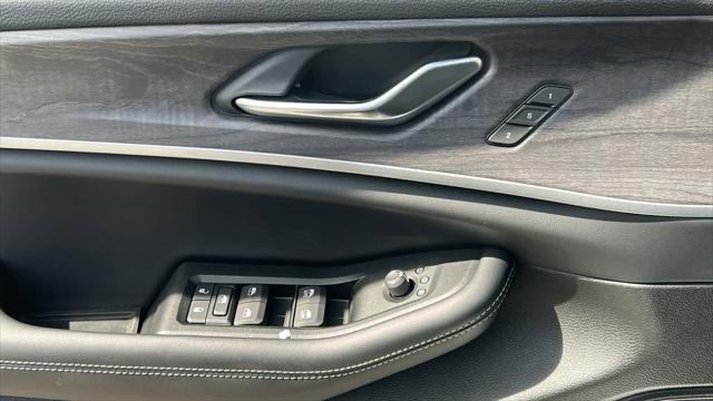 new 2025 Jeep Grand Cherokee car, priced at $48,818