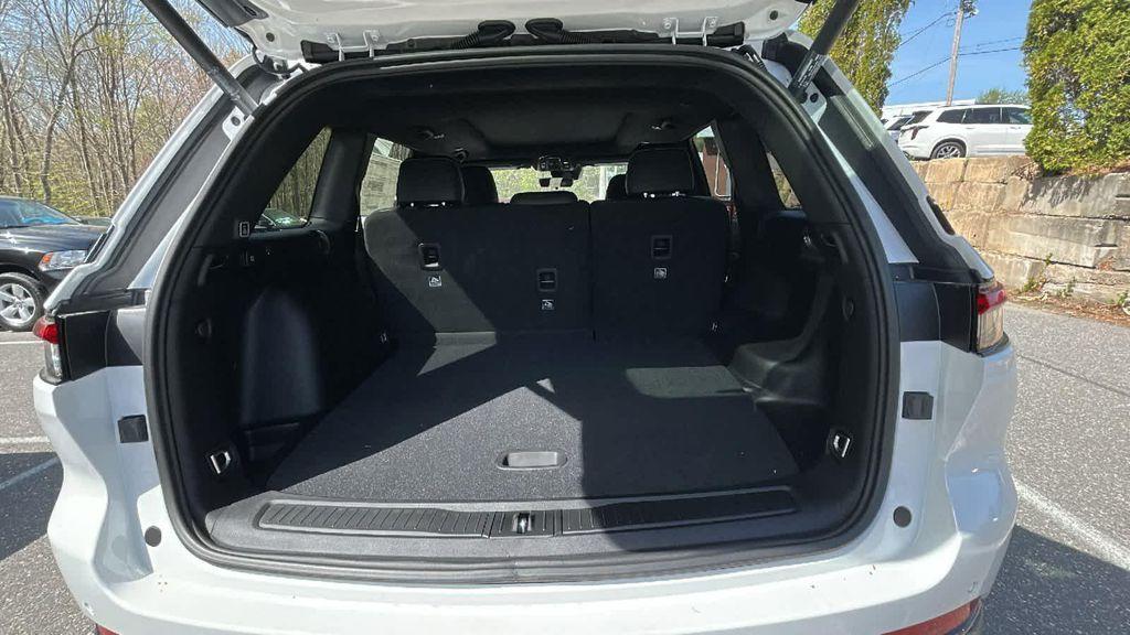 new 2025 Jeep Grand Cherokee car, priced at $48,818