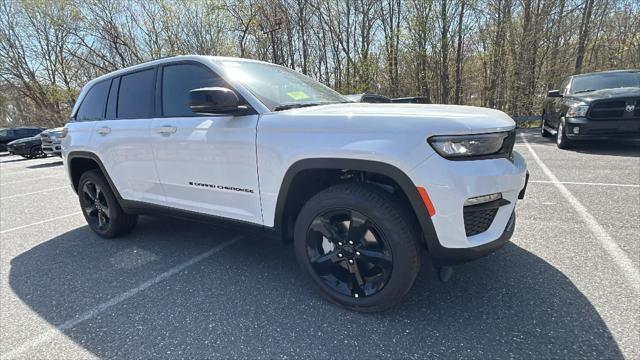 new 2025 Jeep Grand Cherokee car, priced at $48,818
