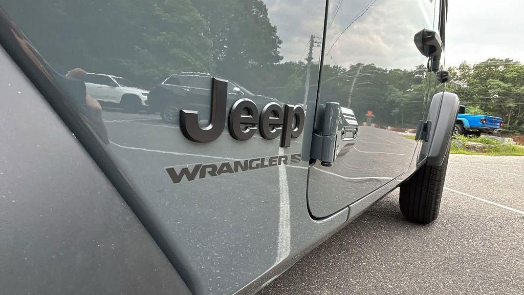 new 2025 Jeep Wrangler car, priced at $48,628