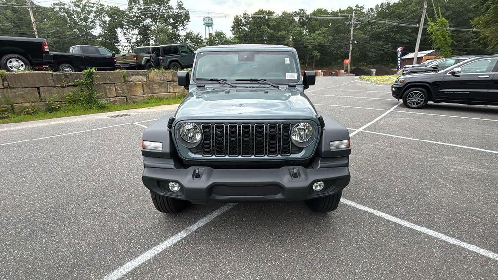 new 2025 Jeep Wrangler car, priced at $48,628