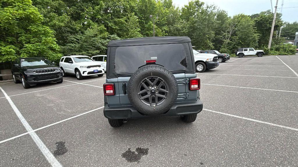 new 2025 Jeep Wrangler car, priced at $48,628