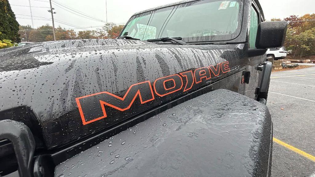 used 2022 Jeep Gladiator car, priced at $40,977