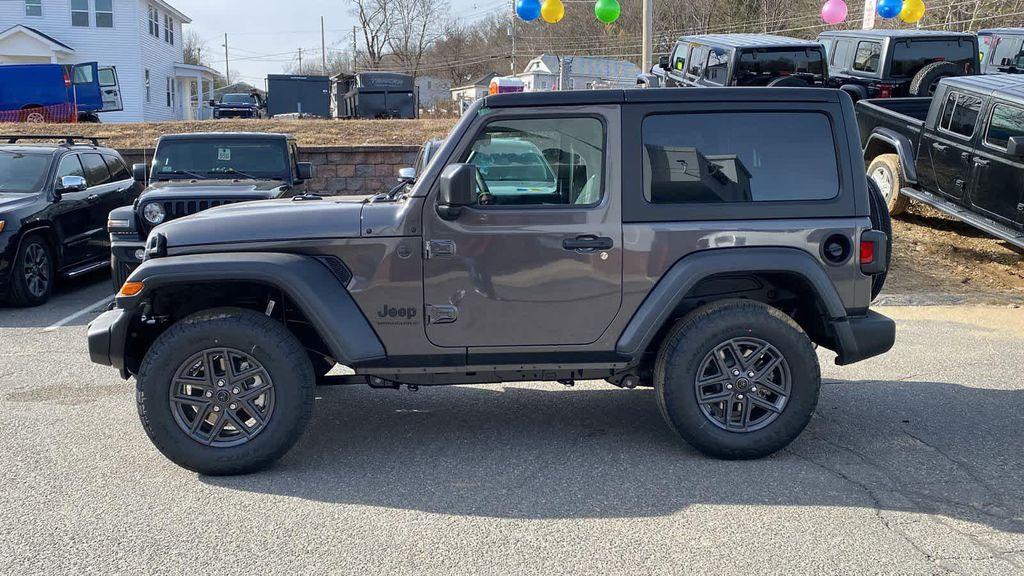 new 2025 Jeep Wrangler car, priced at $40,652