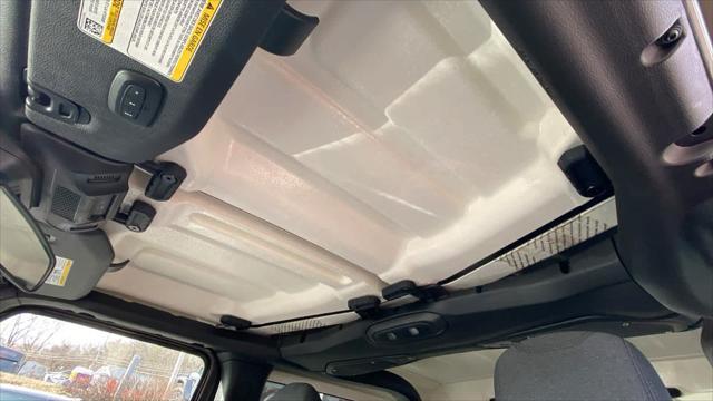 new 2025 Jeep Wrangler car, priced at $41,798